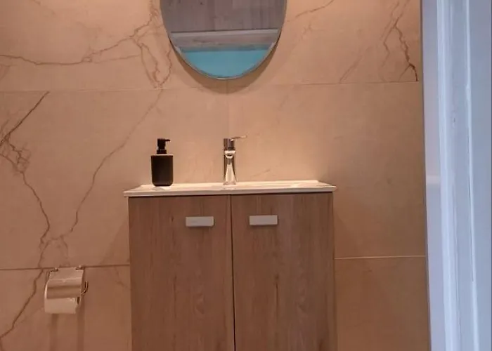 Jay's Nest Λάρνακα